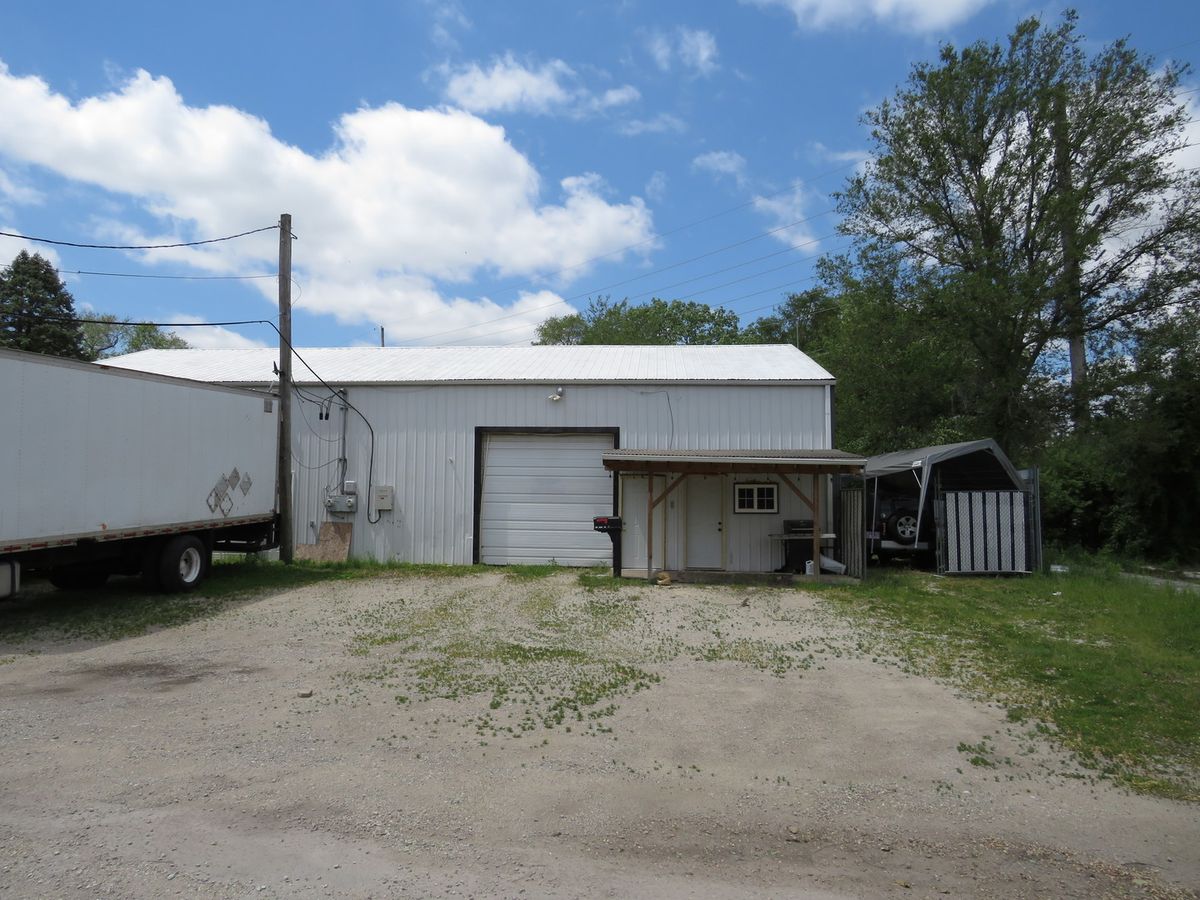 260 School Street, Wilmington, IL 60481