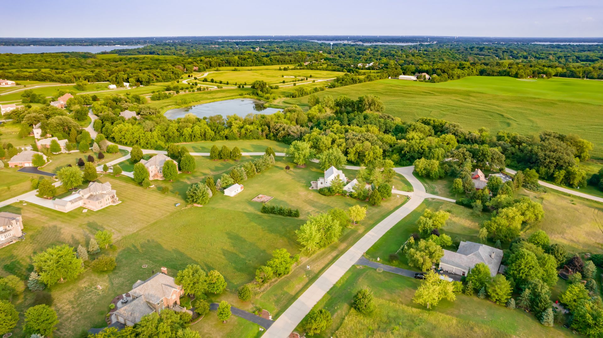 8300 Appaloosa Lane — Spring Grove, IL 60081