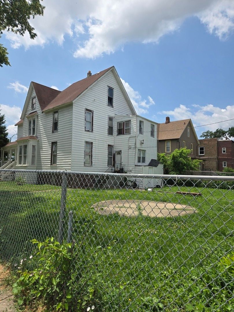 738 W 87th Street — Chicago, IL 60620