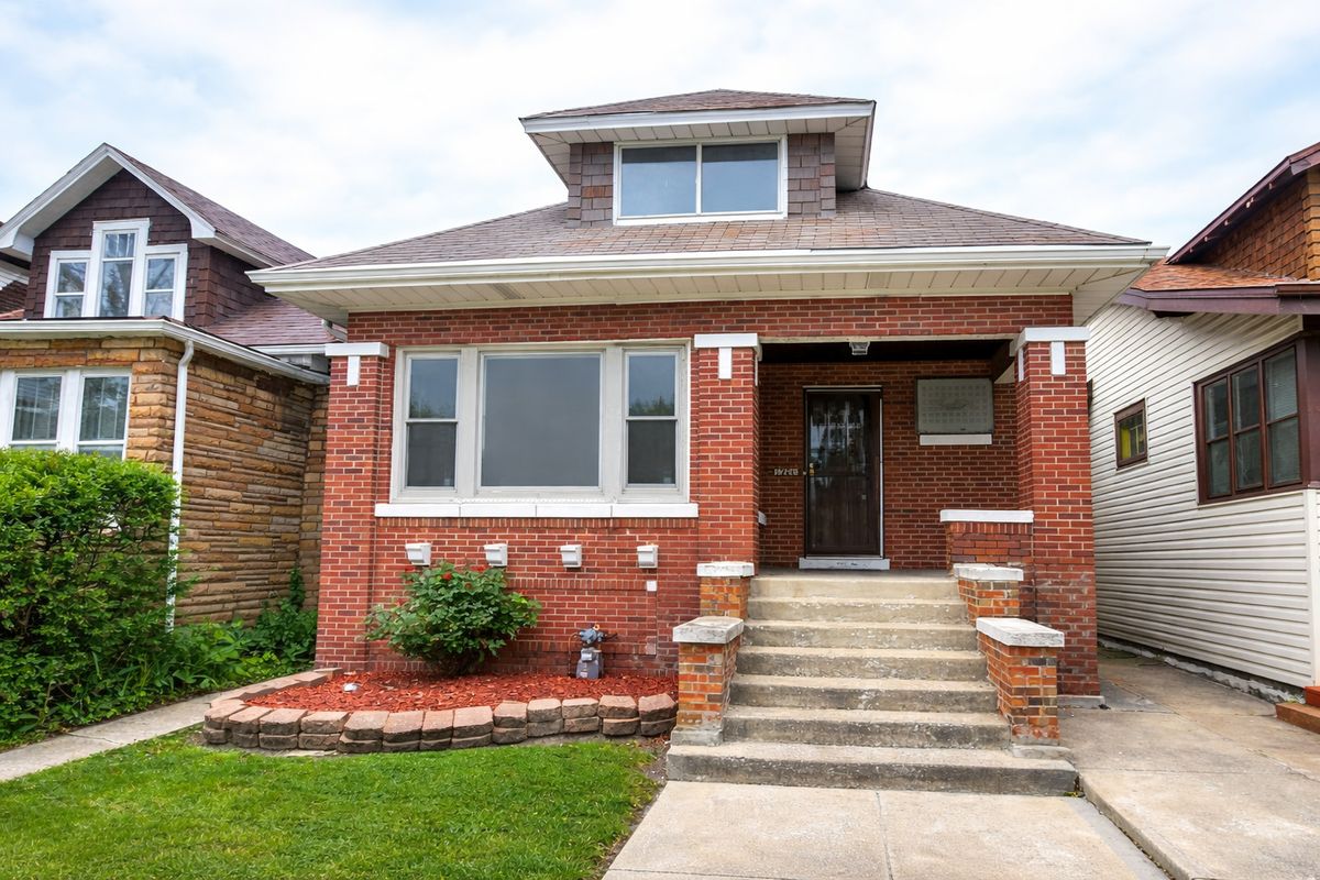 10742 Prairie Avenue, Chicago, IL 60628