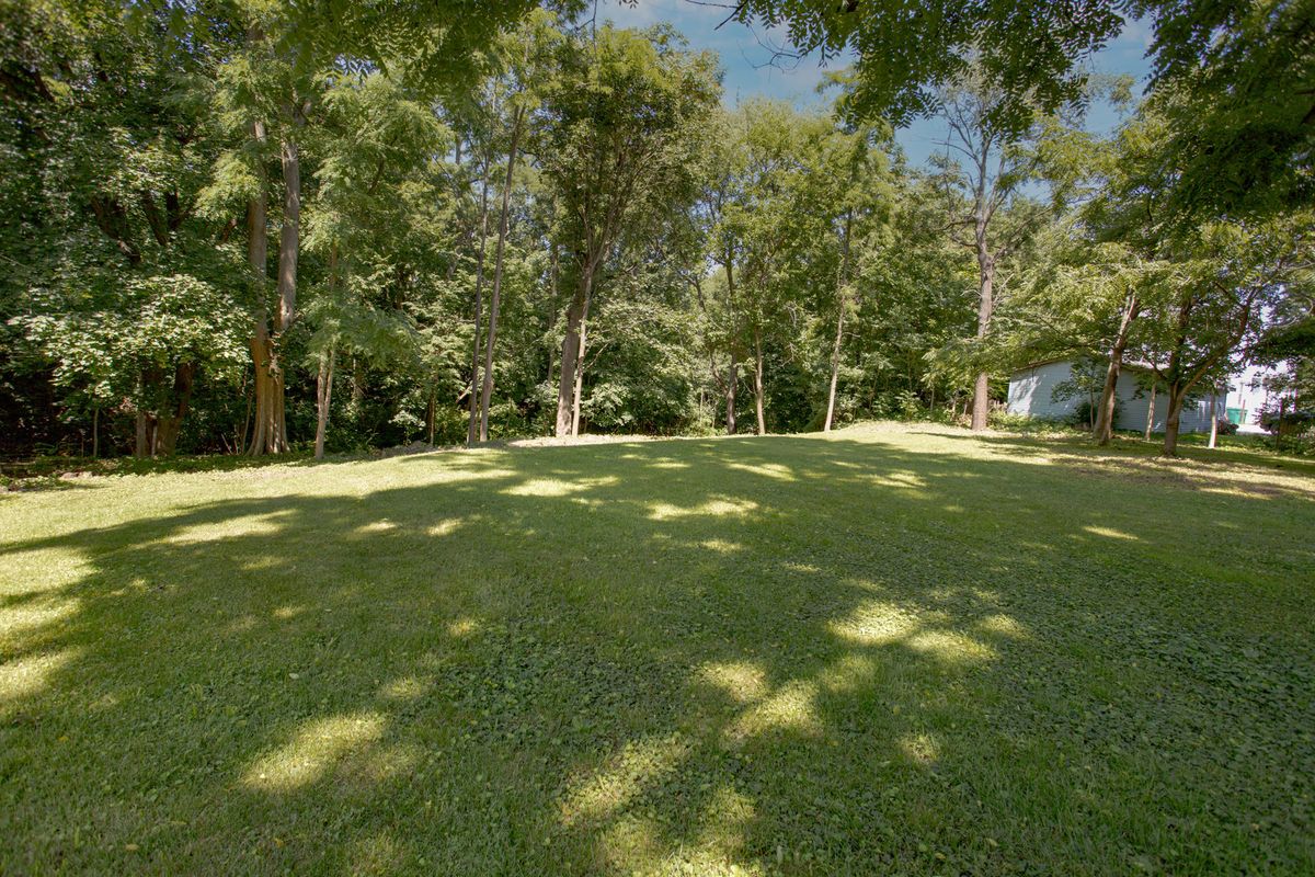 106 Hillsdale Road, Joliet, IL 60433