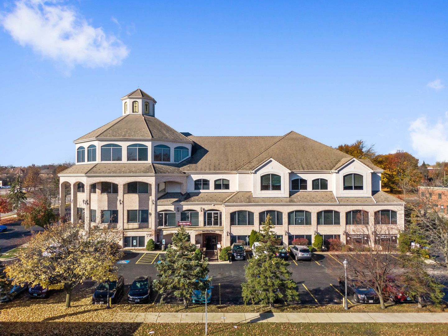 1 Tiffany Point #206 — Bloomingdale, IL 60108