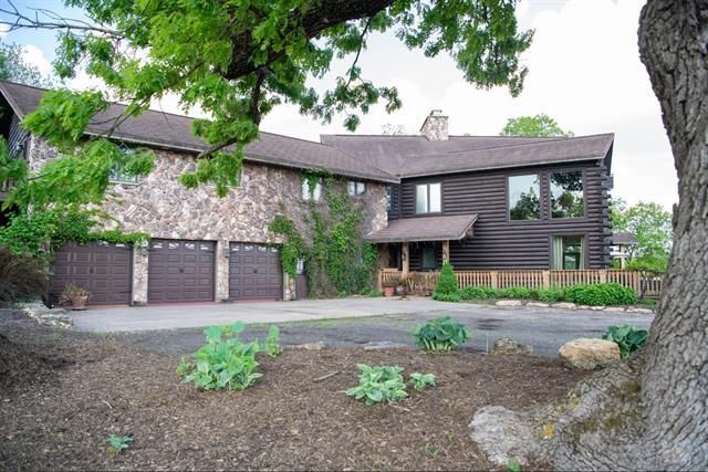 2003 W Hanover Road, Hanover, IL 61041