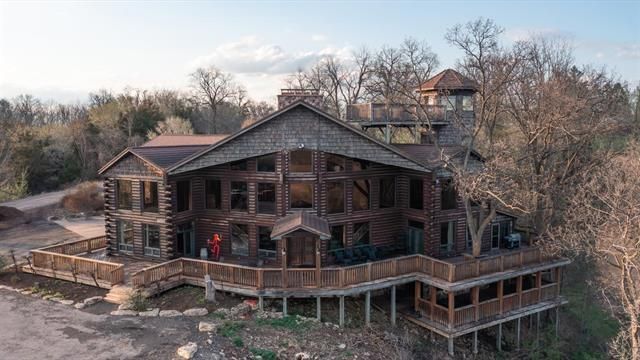 2003 W Hanover Road, Hanover, IL 61041