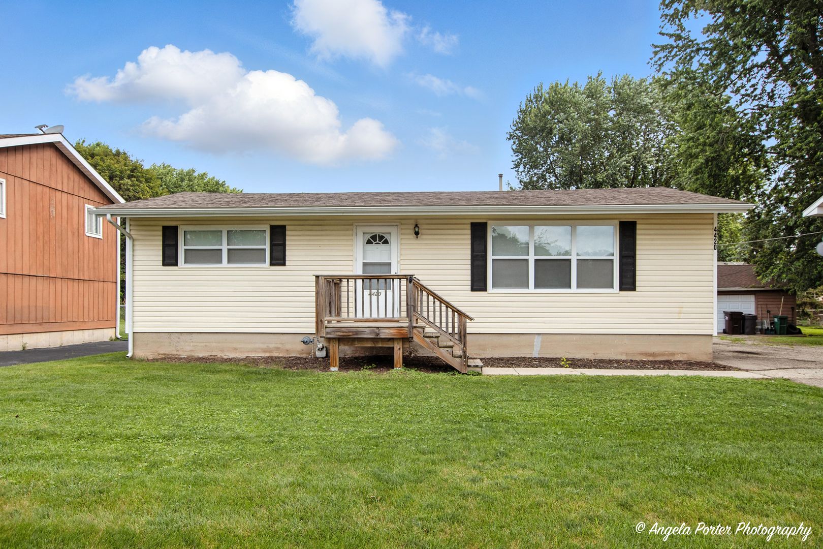 4420 Clearview Drive — McHenry, IL 60050