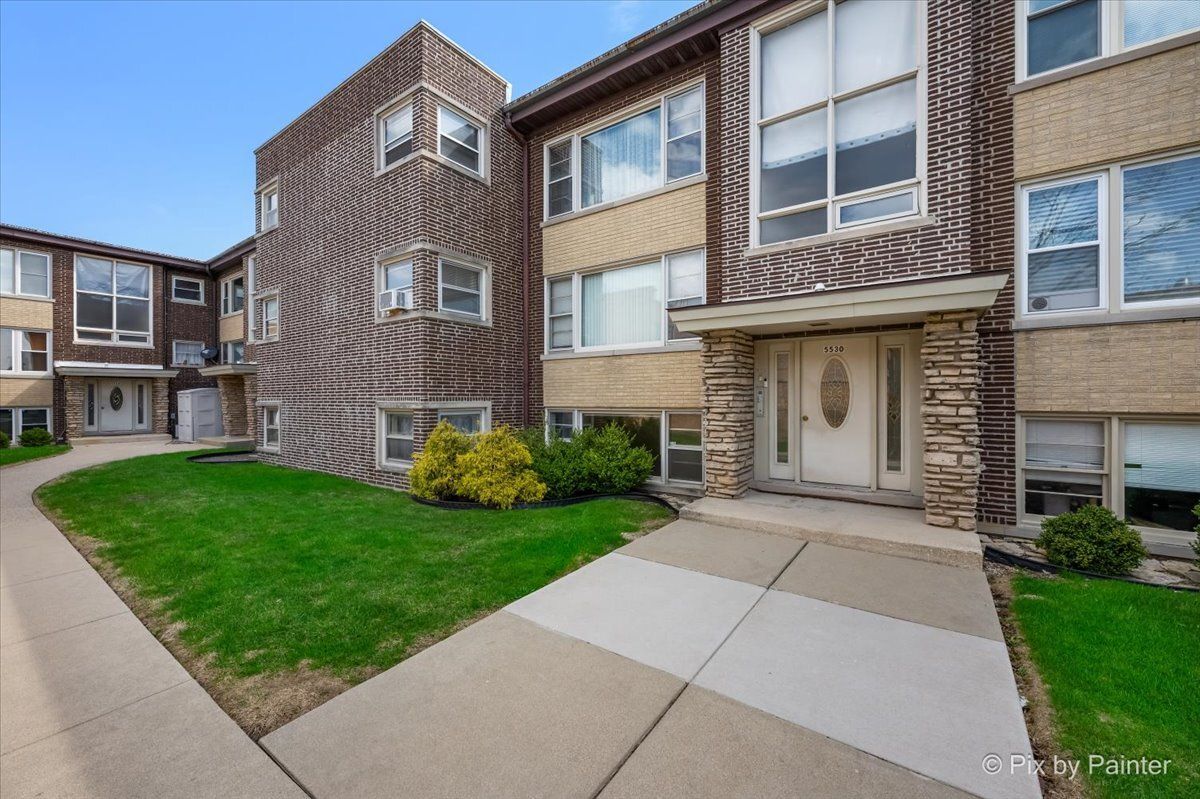5530 W Lawrence Avenue #GN — Chicago, IL 60630