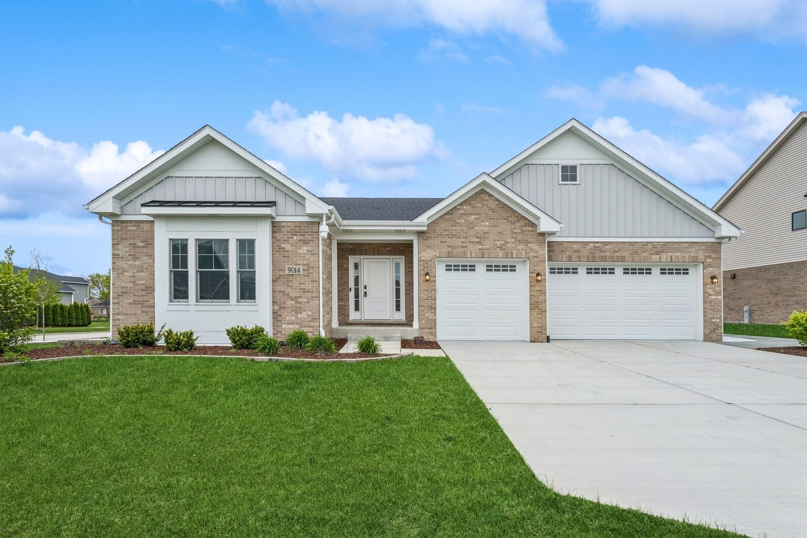 9014 Gloucester Road — Woodridge, IL 60517