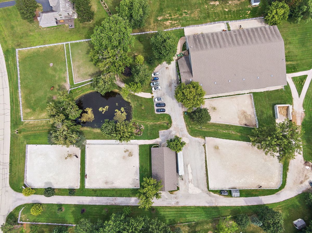 14314 Towne Trail, Green Oaks, IL 60048