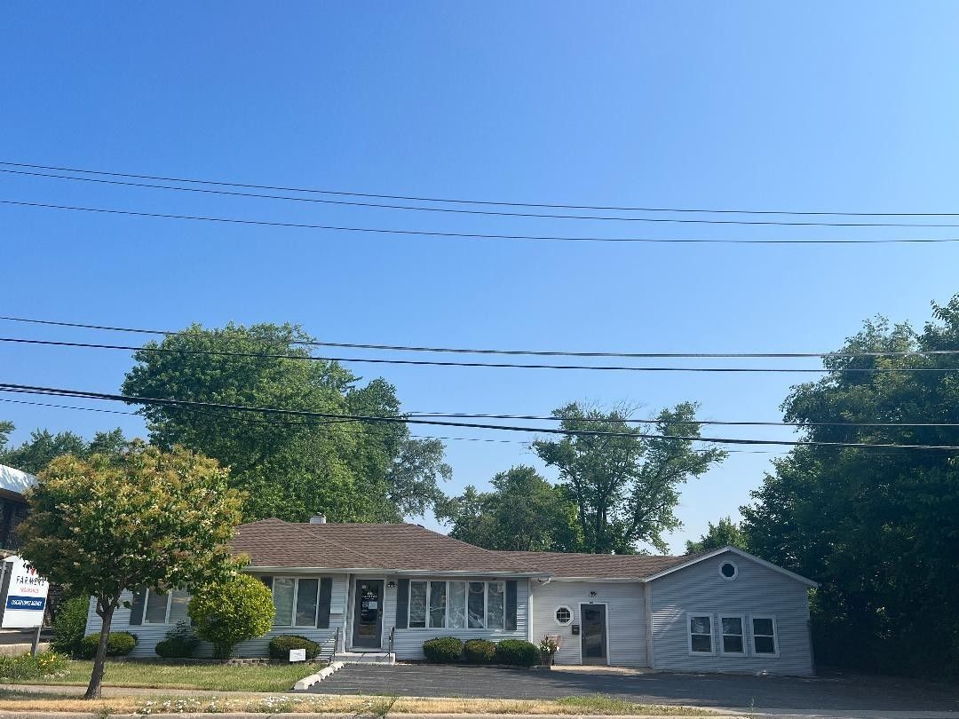 7836 W 103 Street — Palos Hills, IL 60465