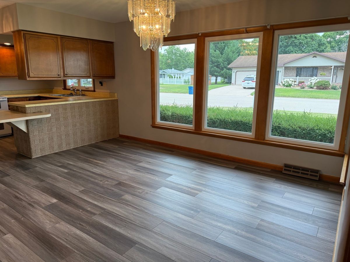 227 S 6th Street, Hennepin, IL 61327