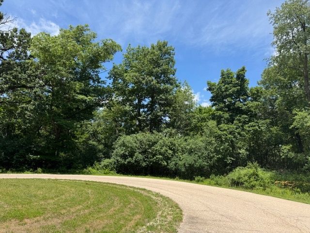 1302 Autumn Ridge Court — Crystal Lake, IL 60014