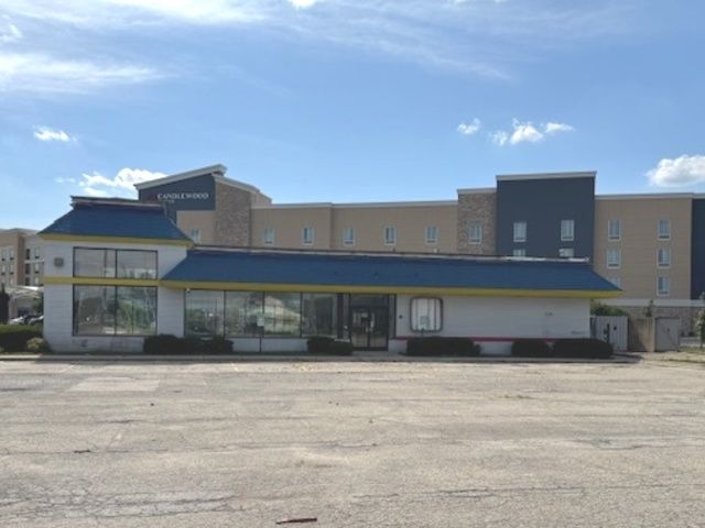 3625 Rock Creek Boulevard — Joliet, IL 60431