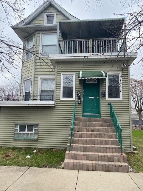 636 13th Avenue, Maywood, IL 60153