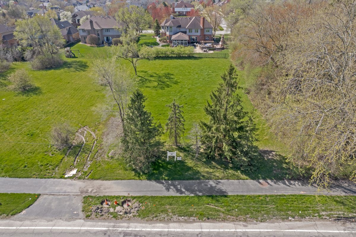 10855 W 153RD Street — Orland Park, IL 60467