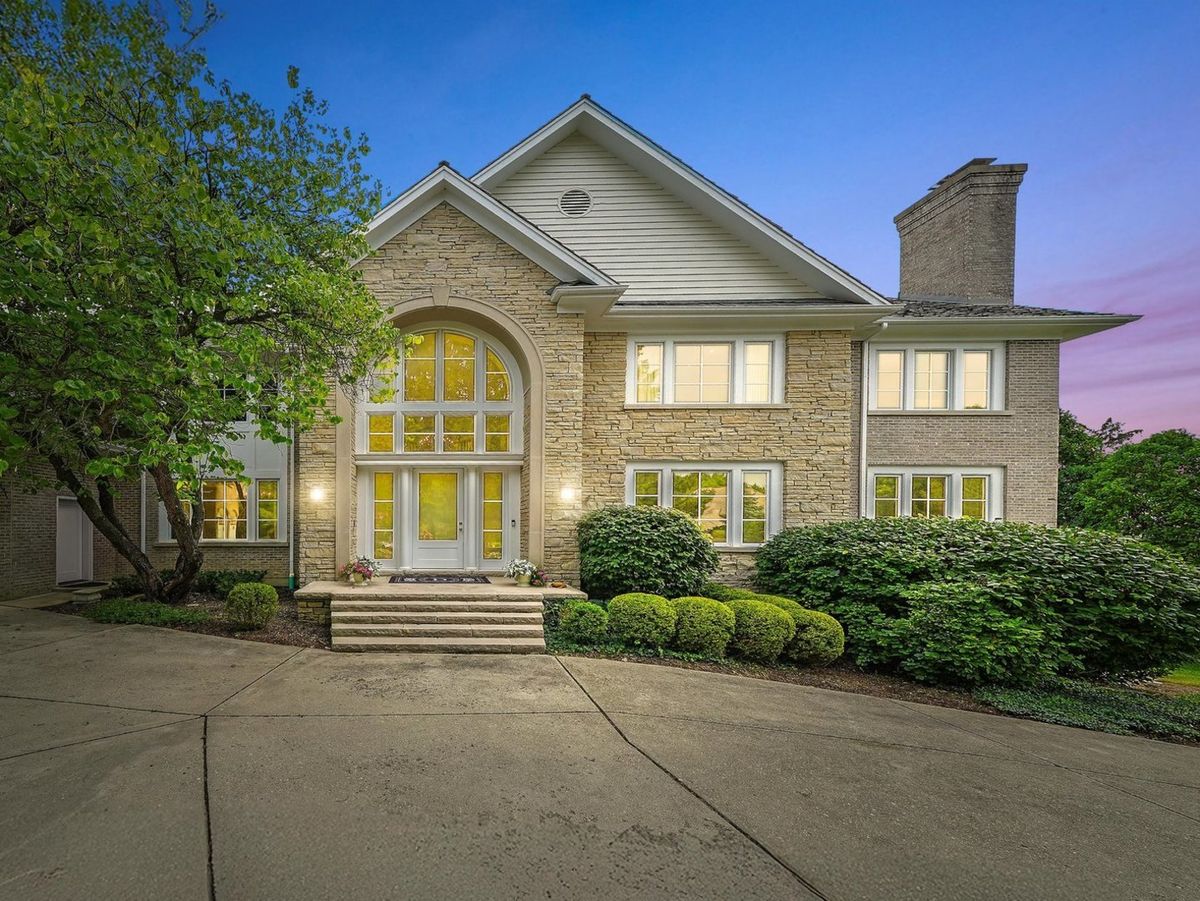 3 Hillburn Court, North Barrington, IL 60010