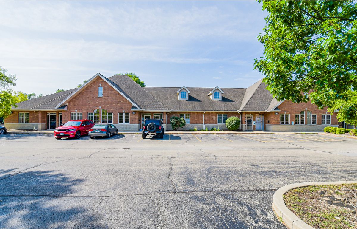 1425 Essington Road, Joliet, IL 60435