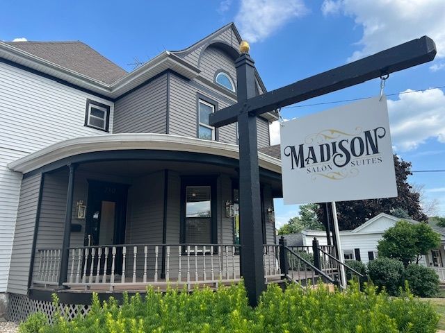 210 N Madison Street — Woodstock, IL 60098