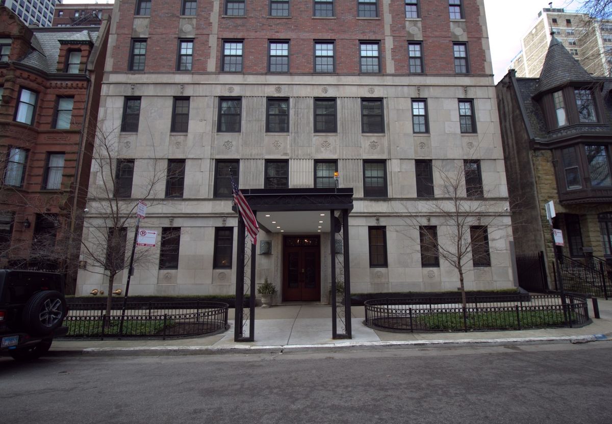 73 Elm Street, Chicago, IL 60611