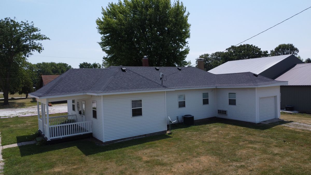 100 Lyle Street, Milford, IL 60953