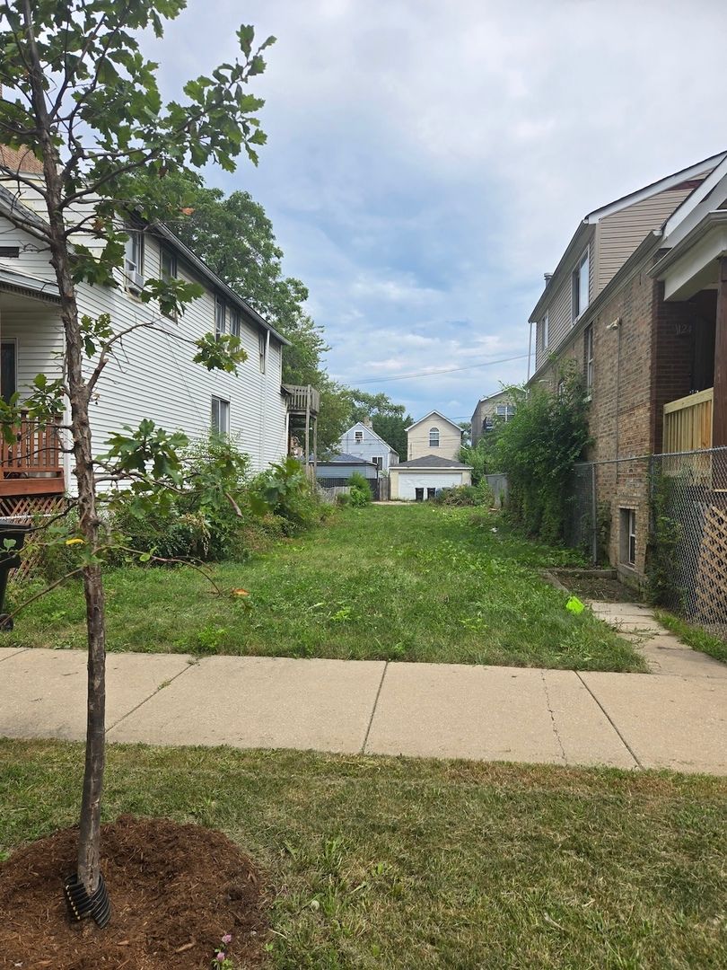 1245 S Kolin Avenue — Chicago, IL 60623