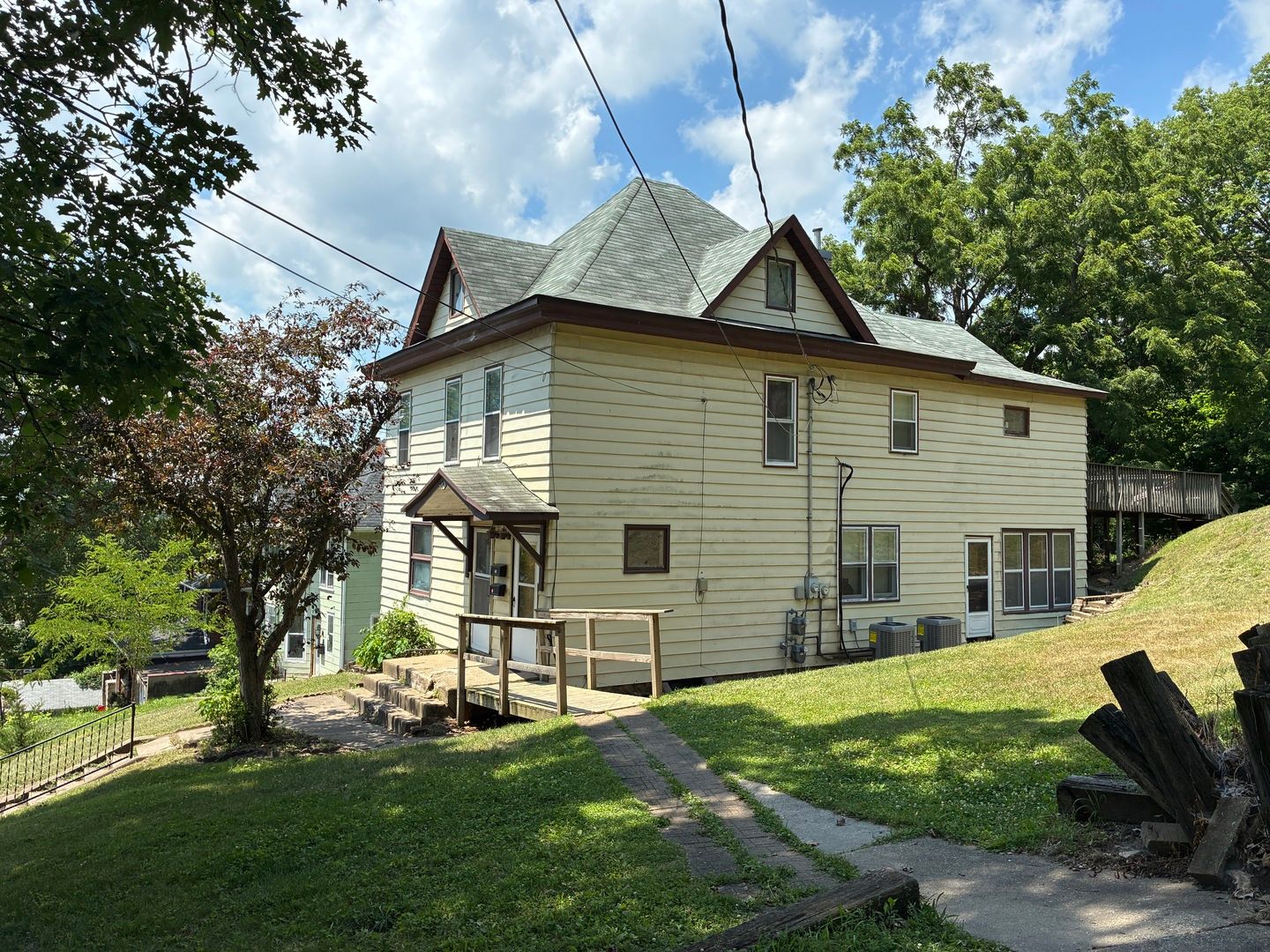 24 Mulberry Street — Savanna, IL 61074