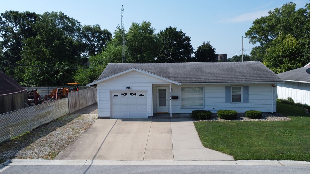 100 Herron Court, Watseka, IL 60970