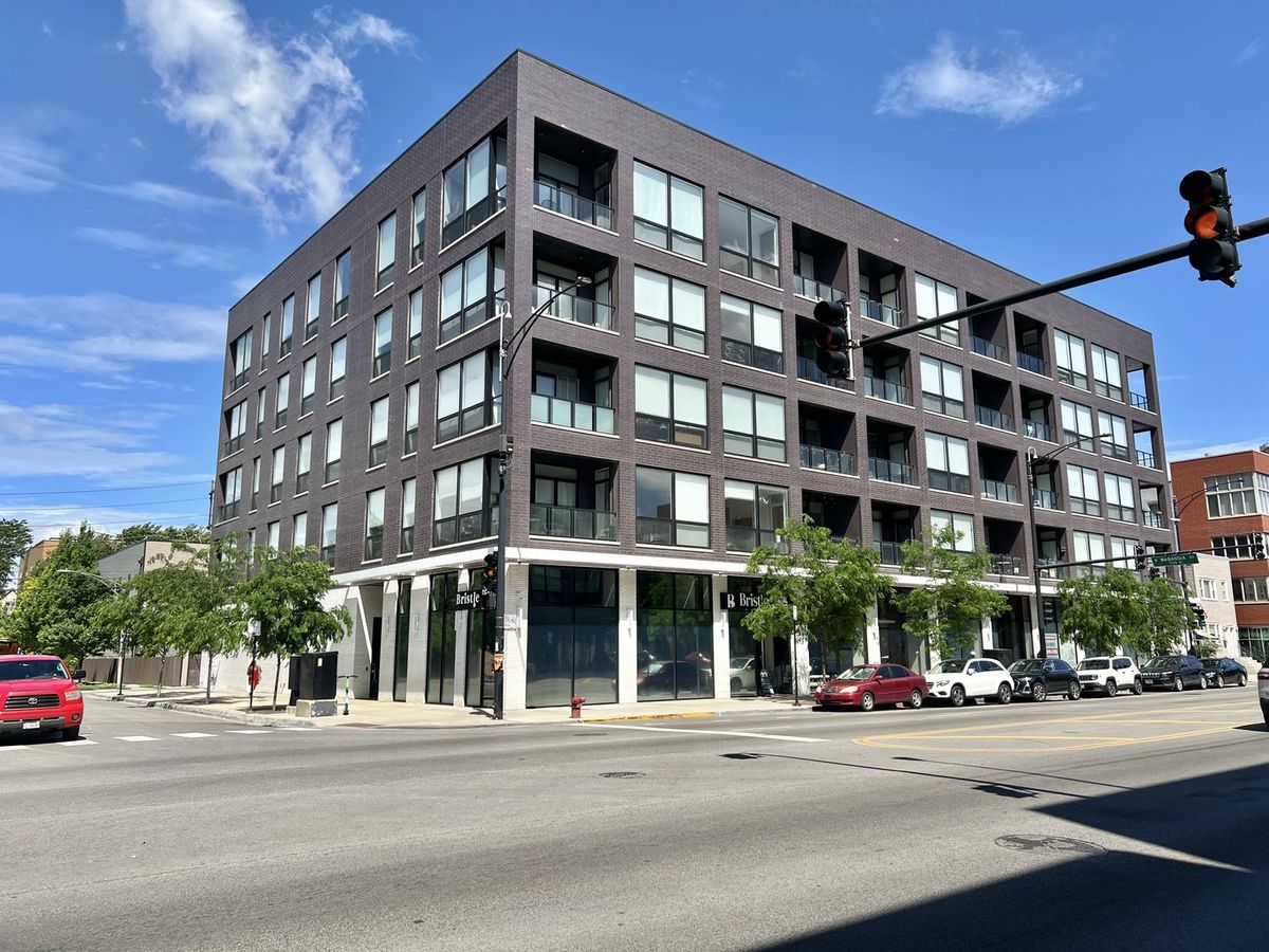 1710 Western Avenue, Chicago, IL 60647