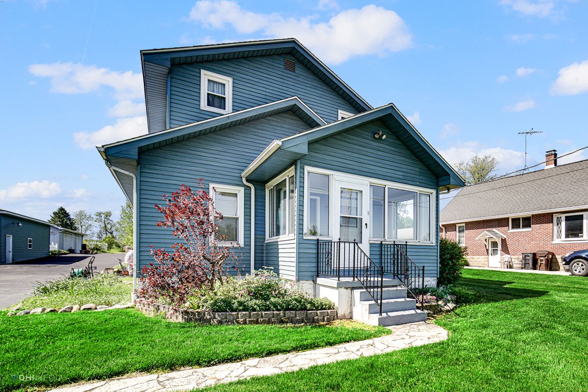 194 Joliet Road, Valparaiso, IN 46385