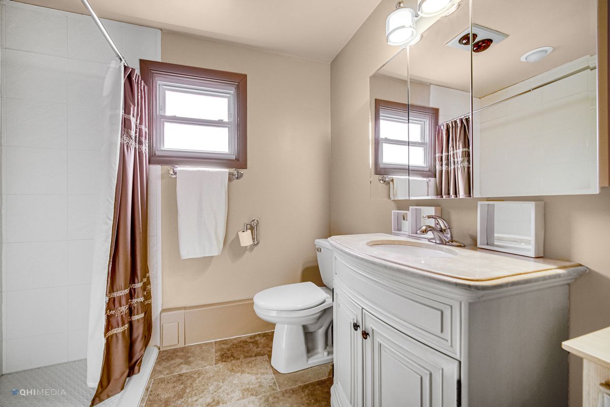 194 Joliet Road, Valparaiso, IN 46385
