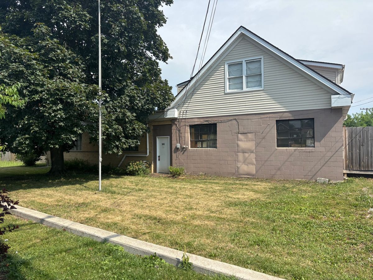341-345 Potter Street, Wood Dale, IL 60191