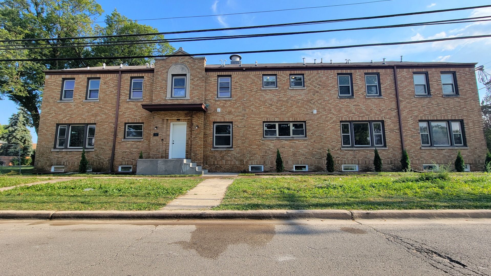 4000 Forest Avenue #1 — Brookfield, IL 60513