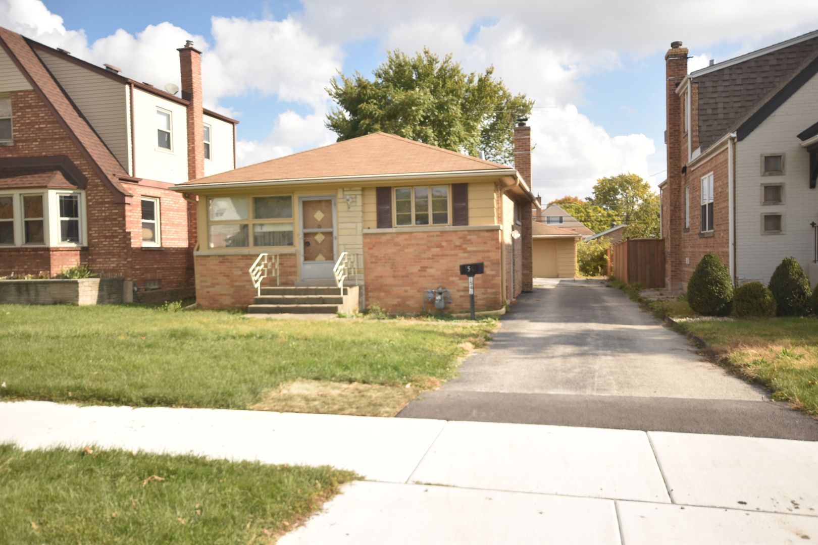 1541 N Lee Boulevard — Berkeley, IL 60163