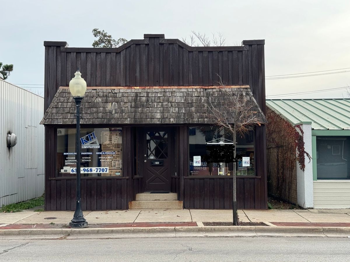 205 Cass Avenue, Westmont, IL 60559