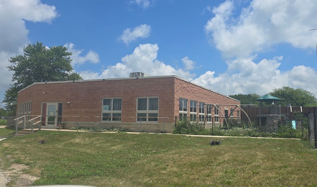 1240 N MARKET Street, Paxton, IL 60957