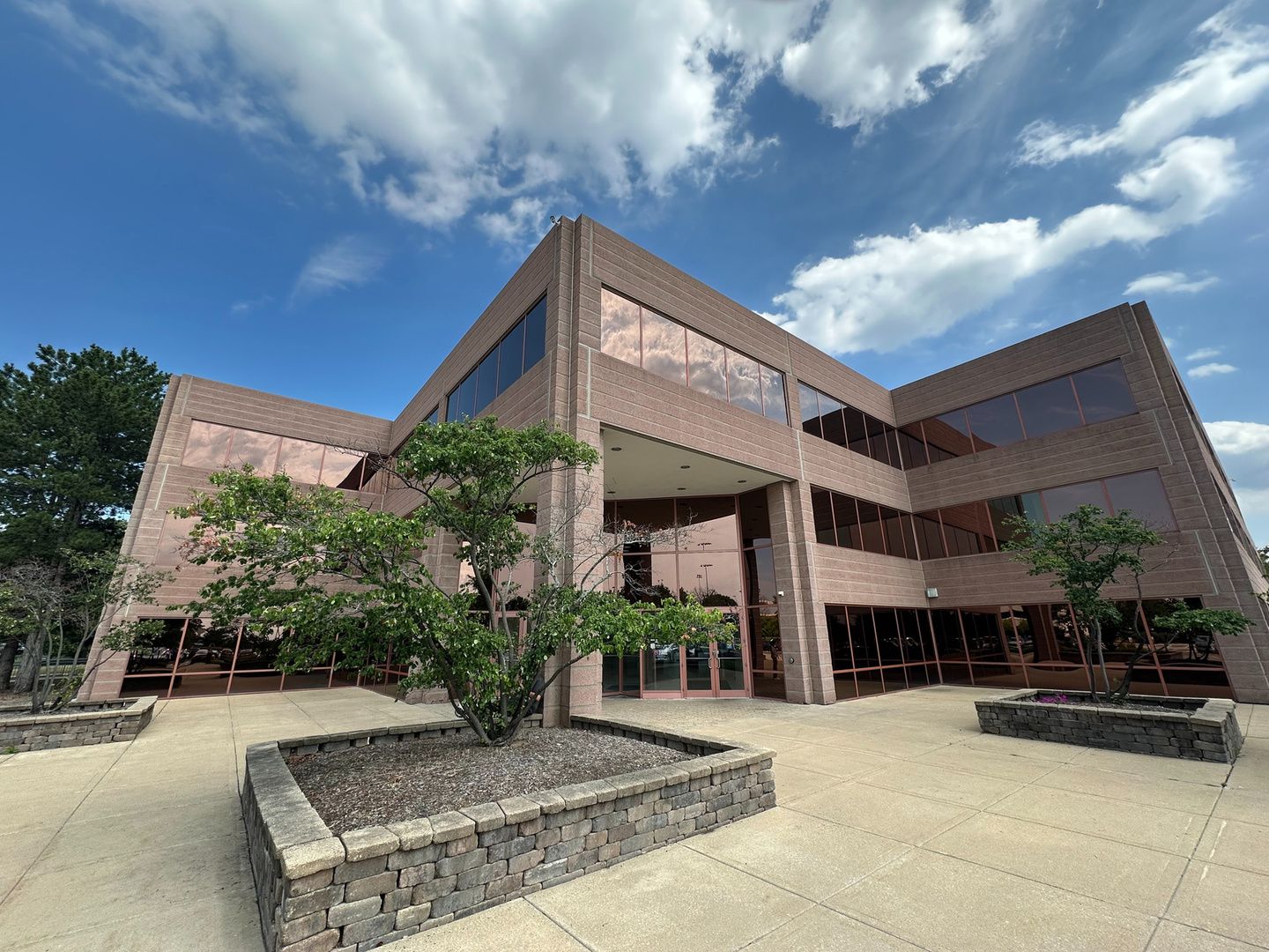 1717 Park Street — Naperville, IL 60563