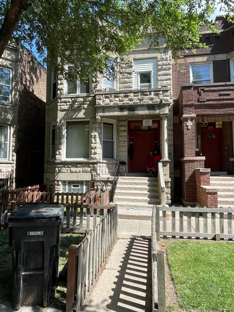 2724 W Flournoy Street — Chicago, IL 60624