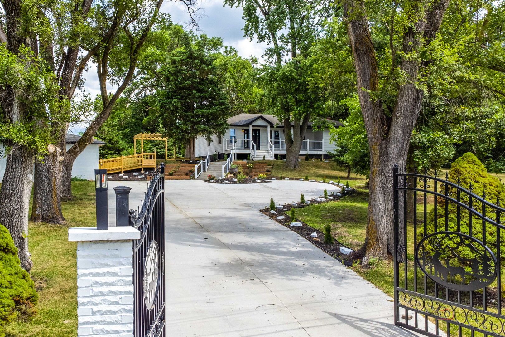 16705 Wolf Road — Orland Park, IL 60467
