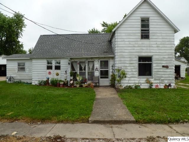 105 W 3rd Avenue — La Harpe, IL 61450