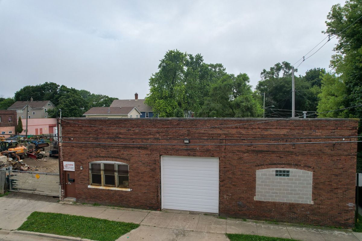 509 May Street, Waukegan, IL 60085