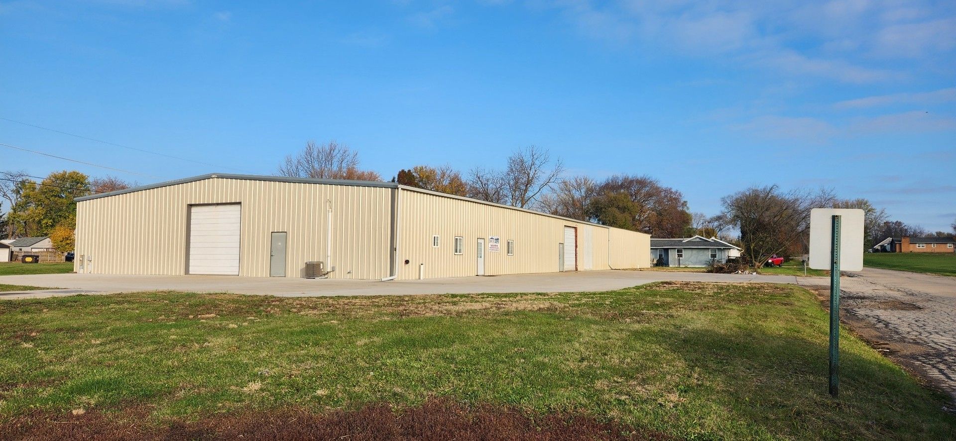 407 East Avenue — Sterling, IL 61081