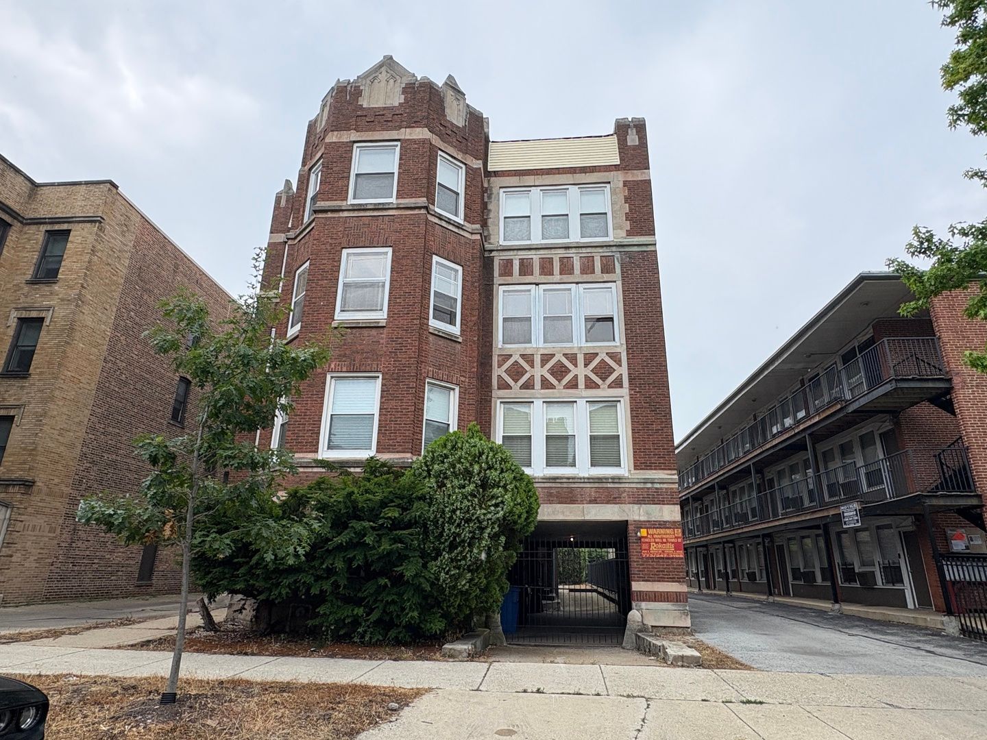 6836 S Crandon Avenue #3 — Chicago, IL 60649