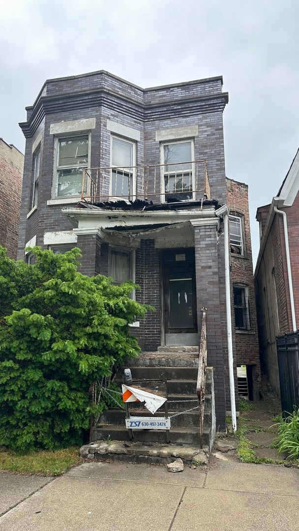6619 S Champlain Avenue — Chicago, IL 60637