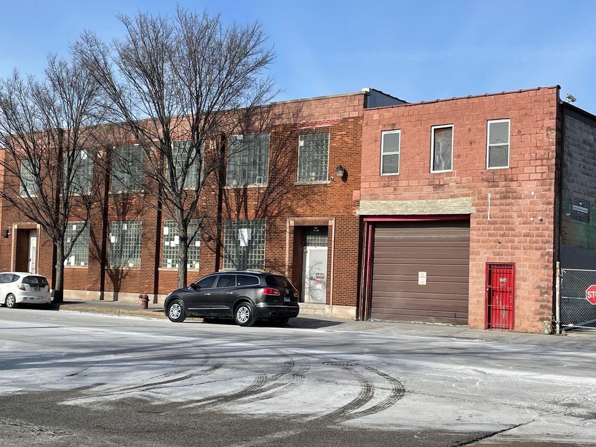3130 Chicago Avenue, Chicago, IL 60622