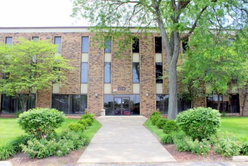 21141 Governors Highway — Matteson, IL 60443
