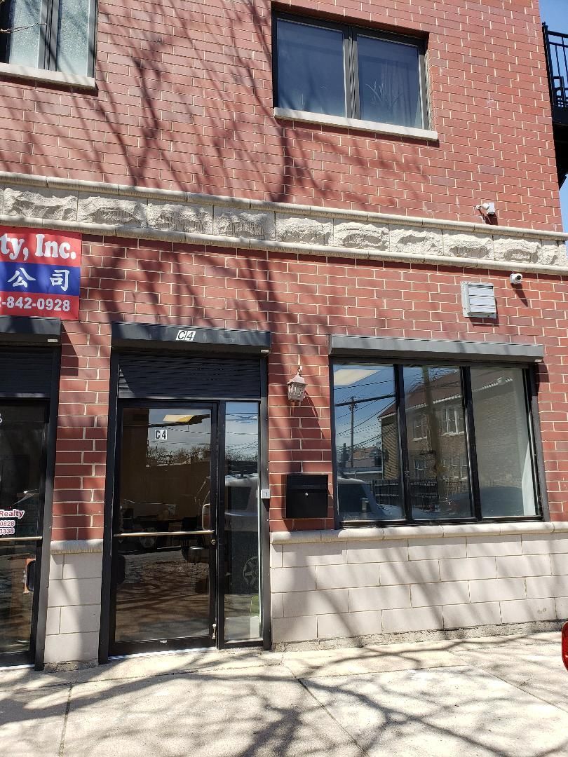 828 31st Street, Chicago, IL 60608