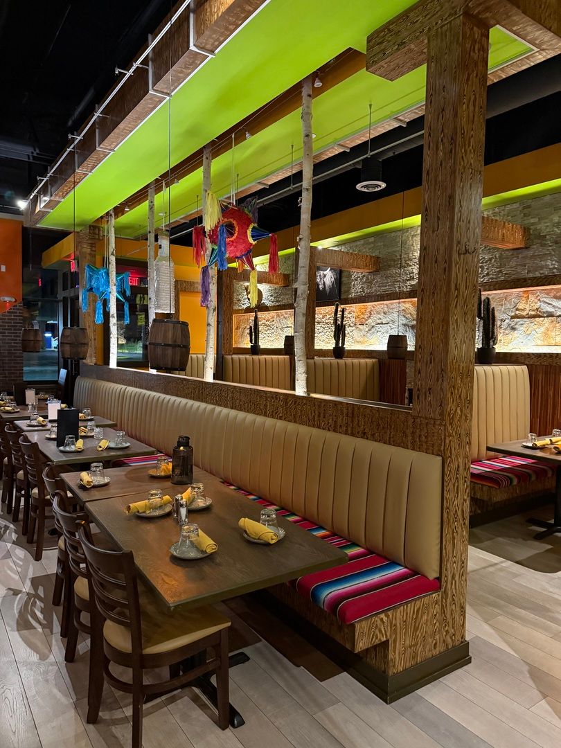 9999 Confidential Avenue, Park Ridge, IL 60068