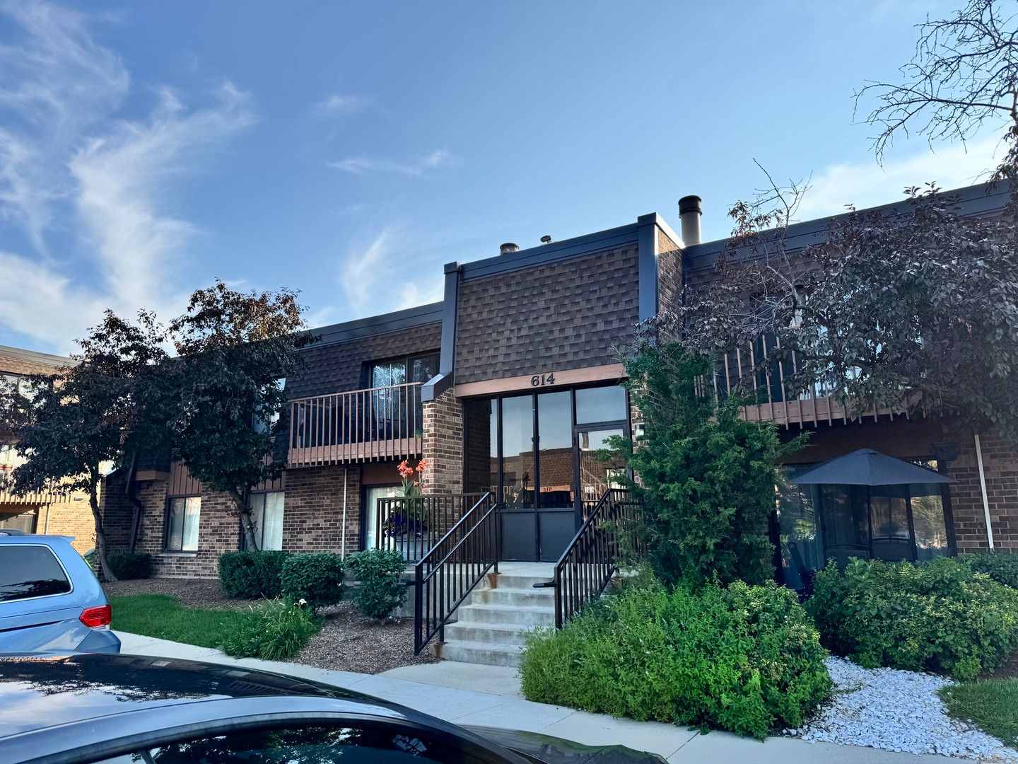 614 Tralee Court #2C — Schaumburg, IL 60193