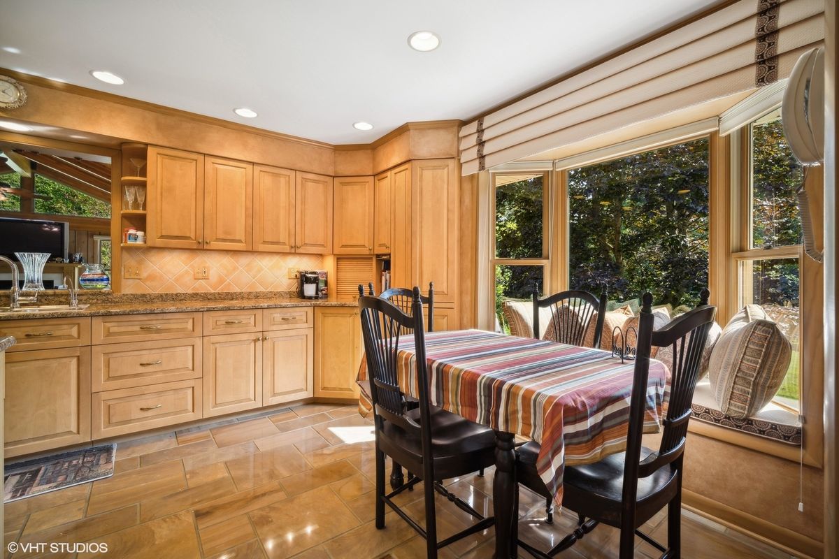 170 N Rainbow Road, North Barrington, IL 60010