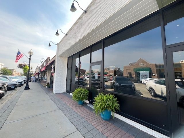 25 N Williams Street — Crystal Lake, IL 60014