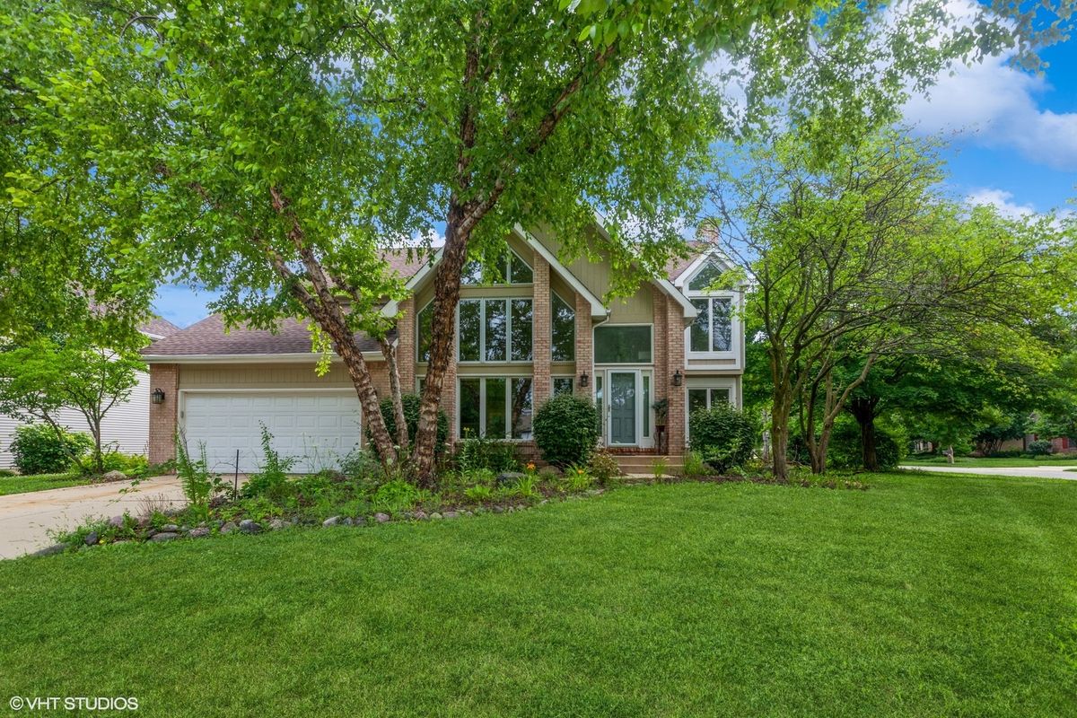 954 Black Walnut Drive, Sugar Grove, IL 60554